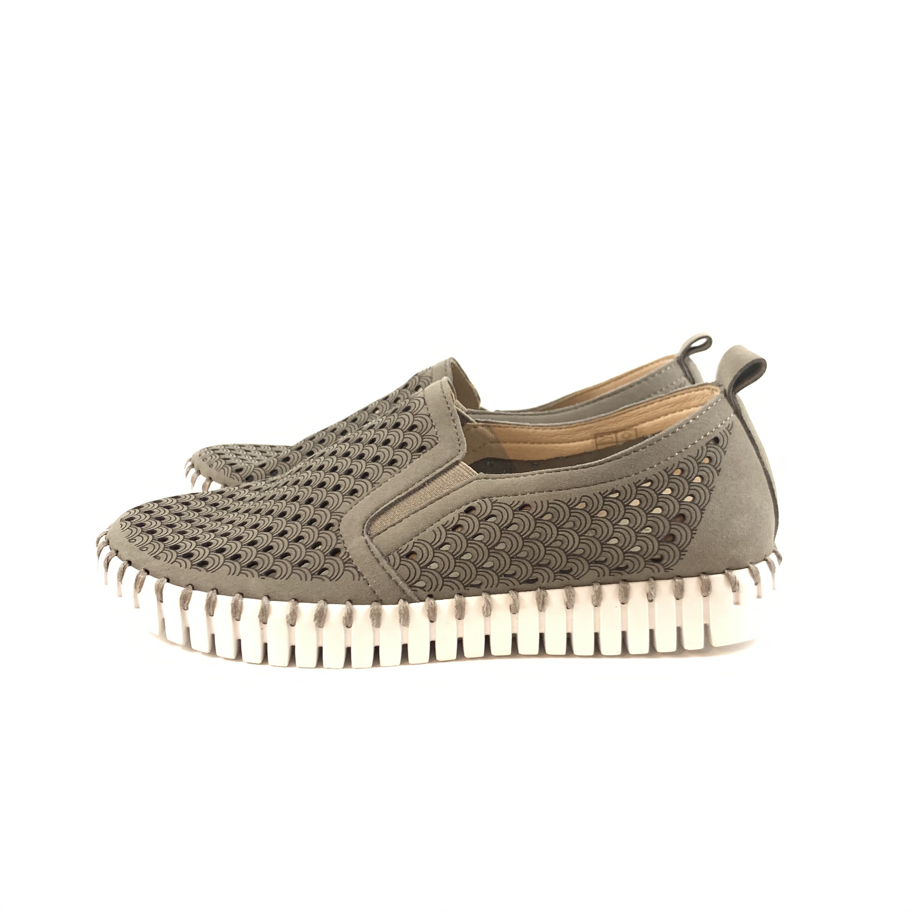 where are ilse jacobsen shoes made