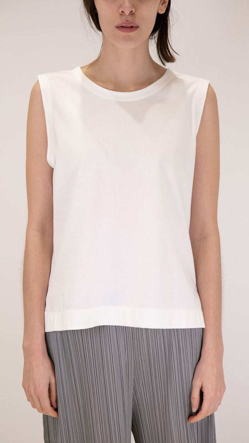 Issey Miyake Pleats Please Easy T Shirt - White | Garmentory