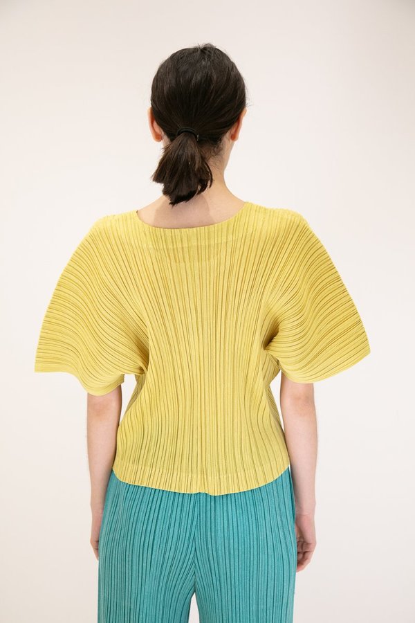 トップス made in japan pleatsplease tops et2 made in japan pleatsplease tops et2