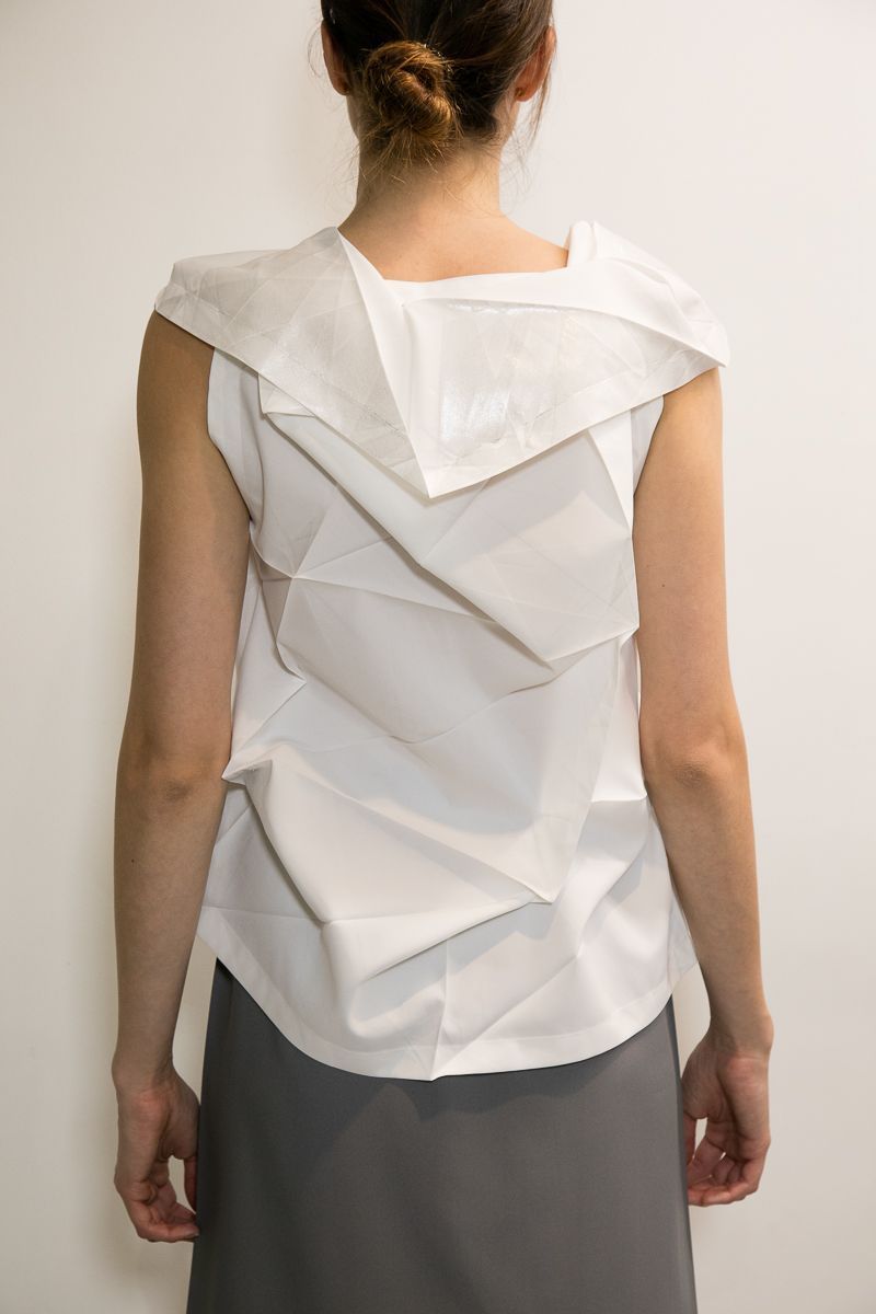 Issey Miyake 132.5 Standard Sleeveless Top - White/Silver