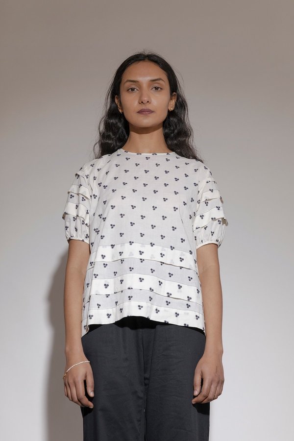 BEFORE MARCH Bonnie pleat top - ivory