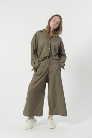 GOOD STUDIOS AUSTRALIAN WOOL STUDIO SHIRT GOOD STUDIOS AUSTRALIAN WOOL STUDIO SHIRT