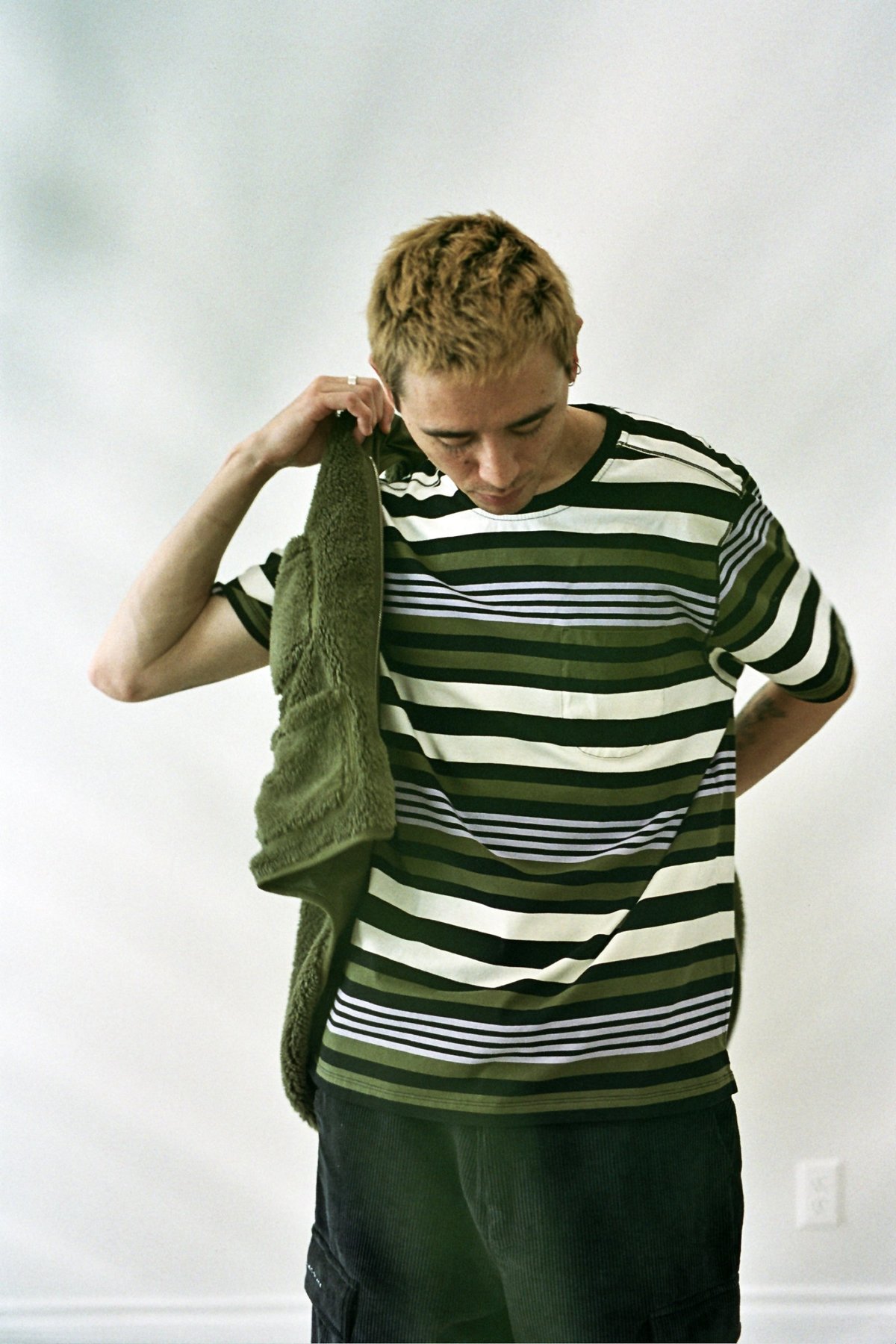 Pop Trading Company Harold Reversible Vest - Hunting Green - Image 6 of 16