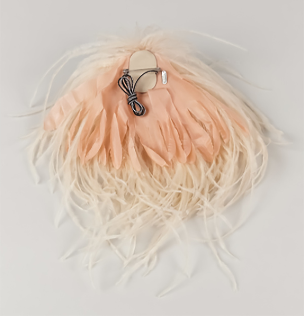 INDRESS Annapurna Ostrich Feather Brooch Hairpiece - Nude