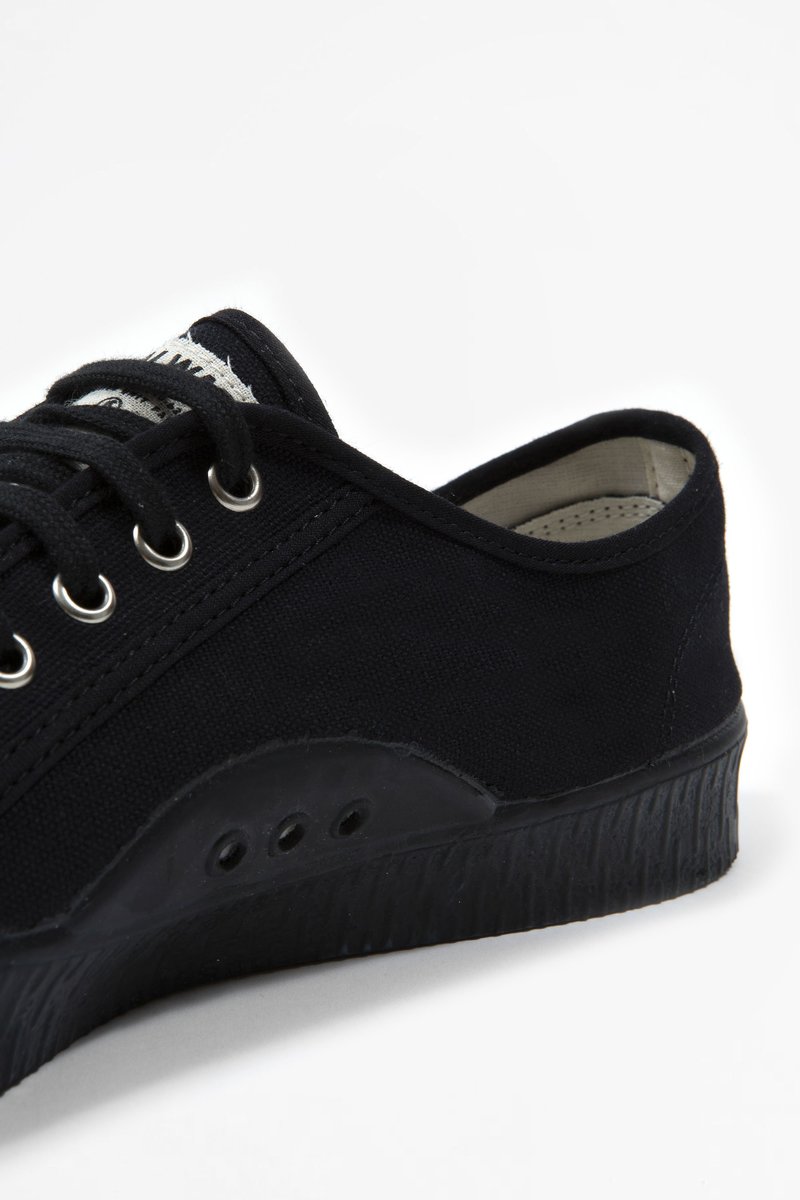 Spalwart Special low - black | Garmentory