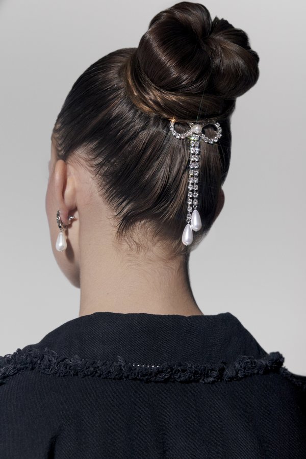 Joomi Lim Long Crystal Bow & Pearl Hair Clip | Garmentory display picture 3