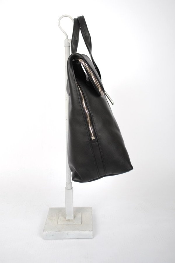 3.1 Phillip Lim 31 Hour Bag - Black | Garmentory 3.1 Phillip Lim 31 Hour Bag - Black | Garmentory