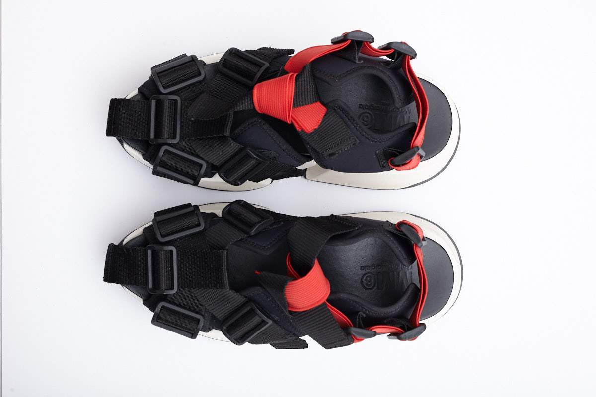 MM6 Maison Margiela Safety Strap Platform Sandals - Black  display picture 1
