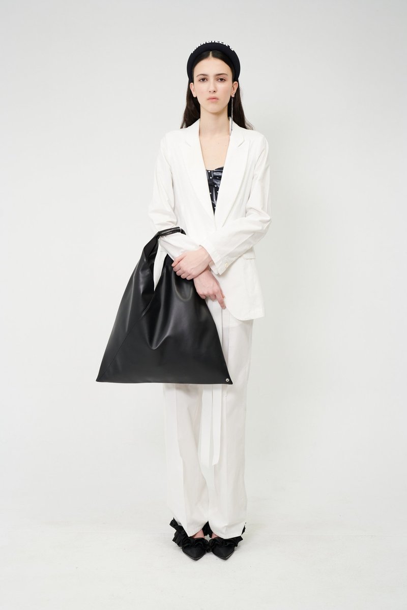 【MM6】ストレッチ ポリエステル ブレンド ブレザー ホワイト MM6 Maison Margiela Single Breasted Blazer - White | Garmentory