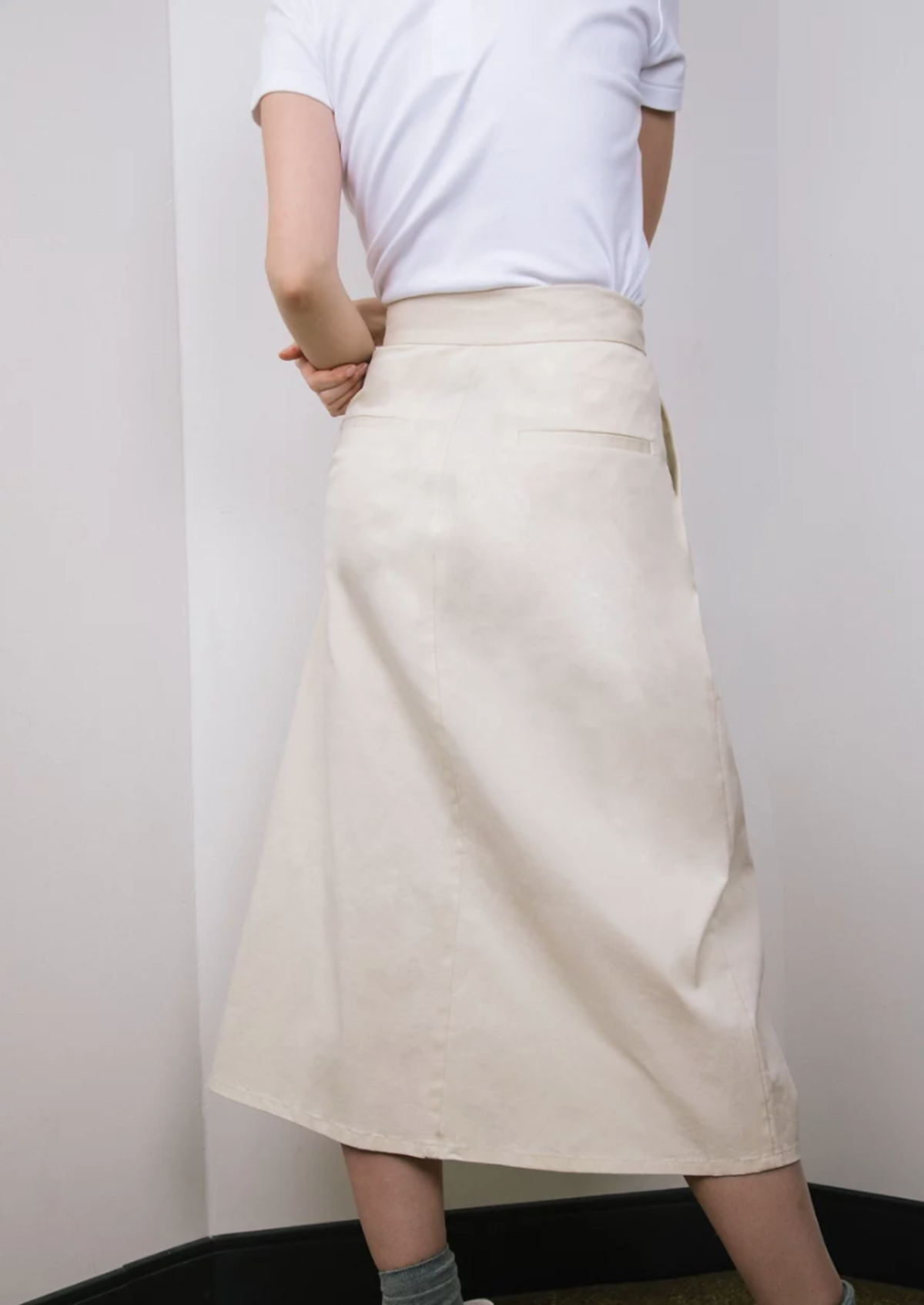 Leya Pleated Skirt - Image 2 of 6