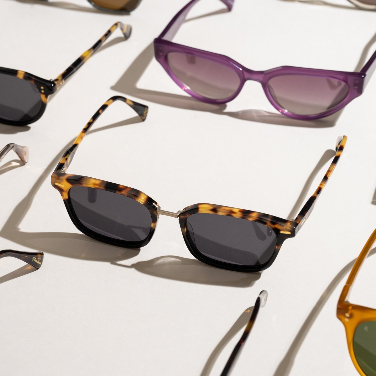 RAEN sunglasses - style Bastien tamarin Tortoise RAEN Basq Sunglasses in Moab Tortoise / Green main image 3