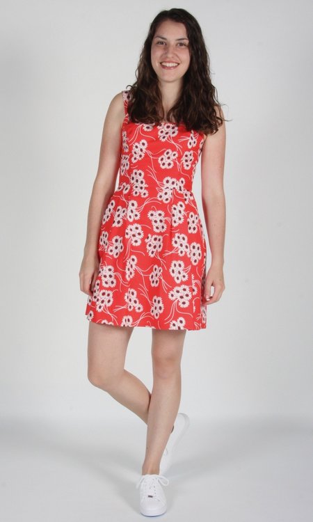 red dress with daisies