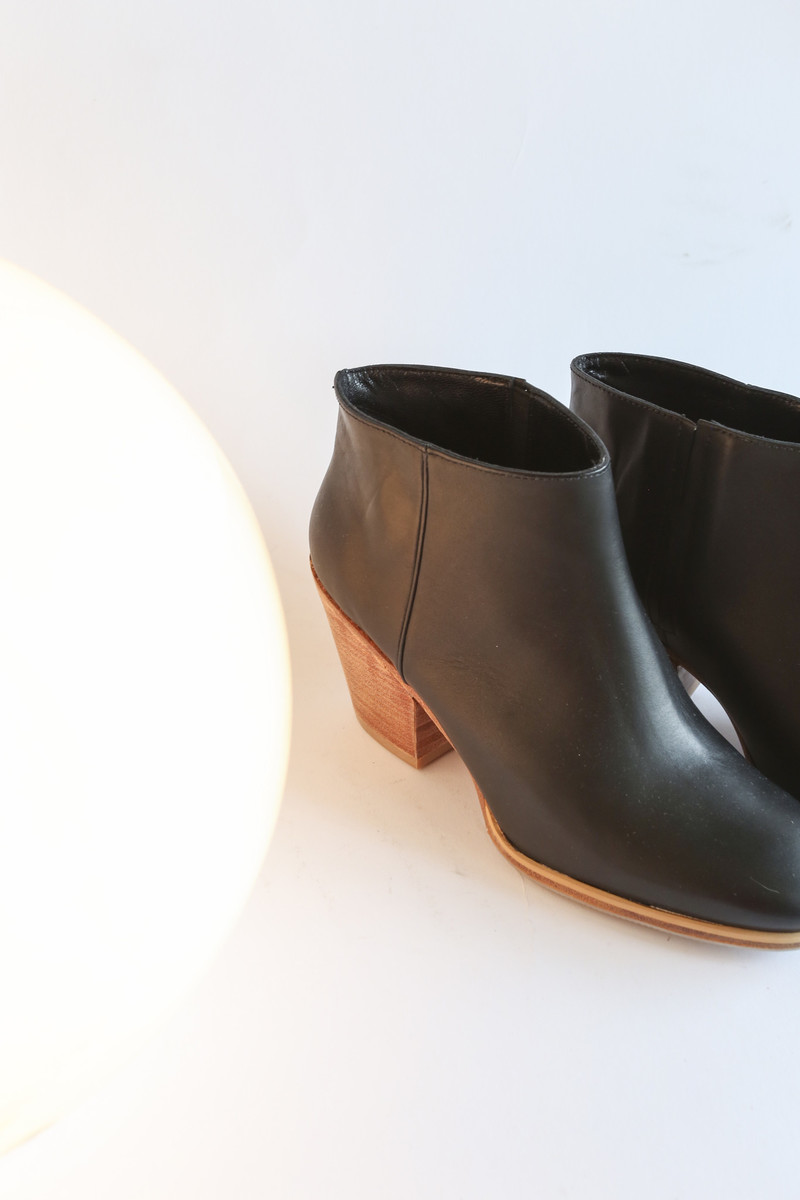 Rachel Comey Mars Classic Boot in Black/Natural