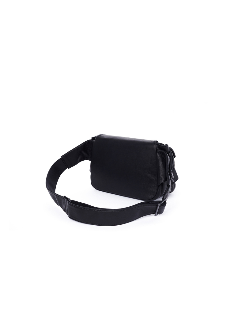 新品!送料込! Leather Waist Bag Black 新品!送料込! Leather Waist Bag Black