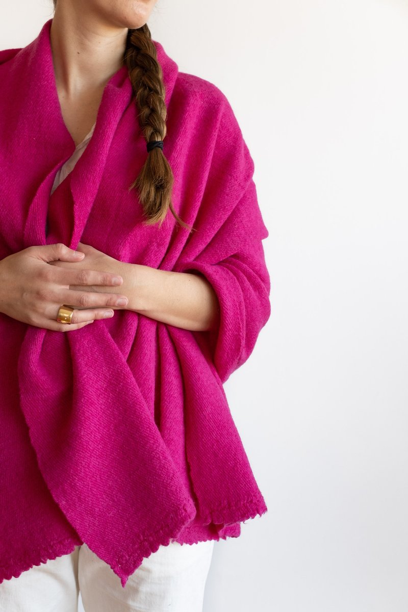 Auntie Oti Wool Throw - Hot Pink