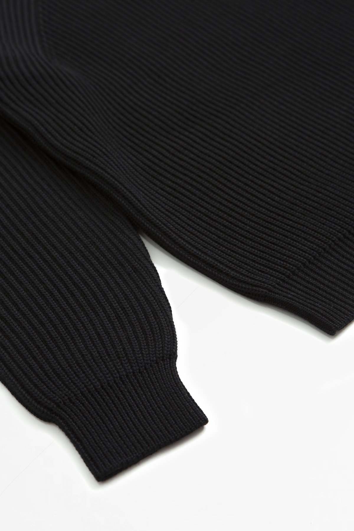 Batoner Signature mock neck sweater - black | Garmentory