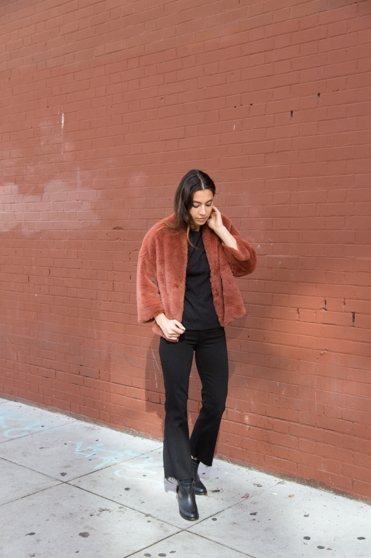 Grlfrnd Joan Crop Flare Jean in Black Magic Woman - Image 6 of 6