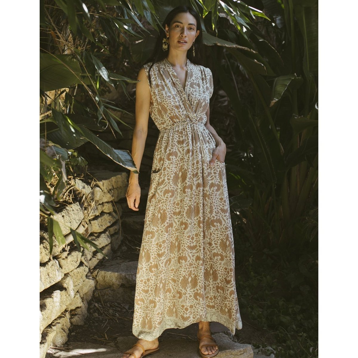 NICO SLEEVELESS MAXI