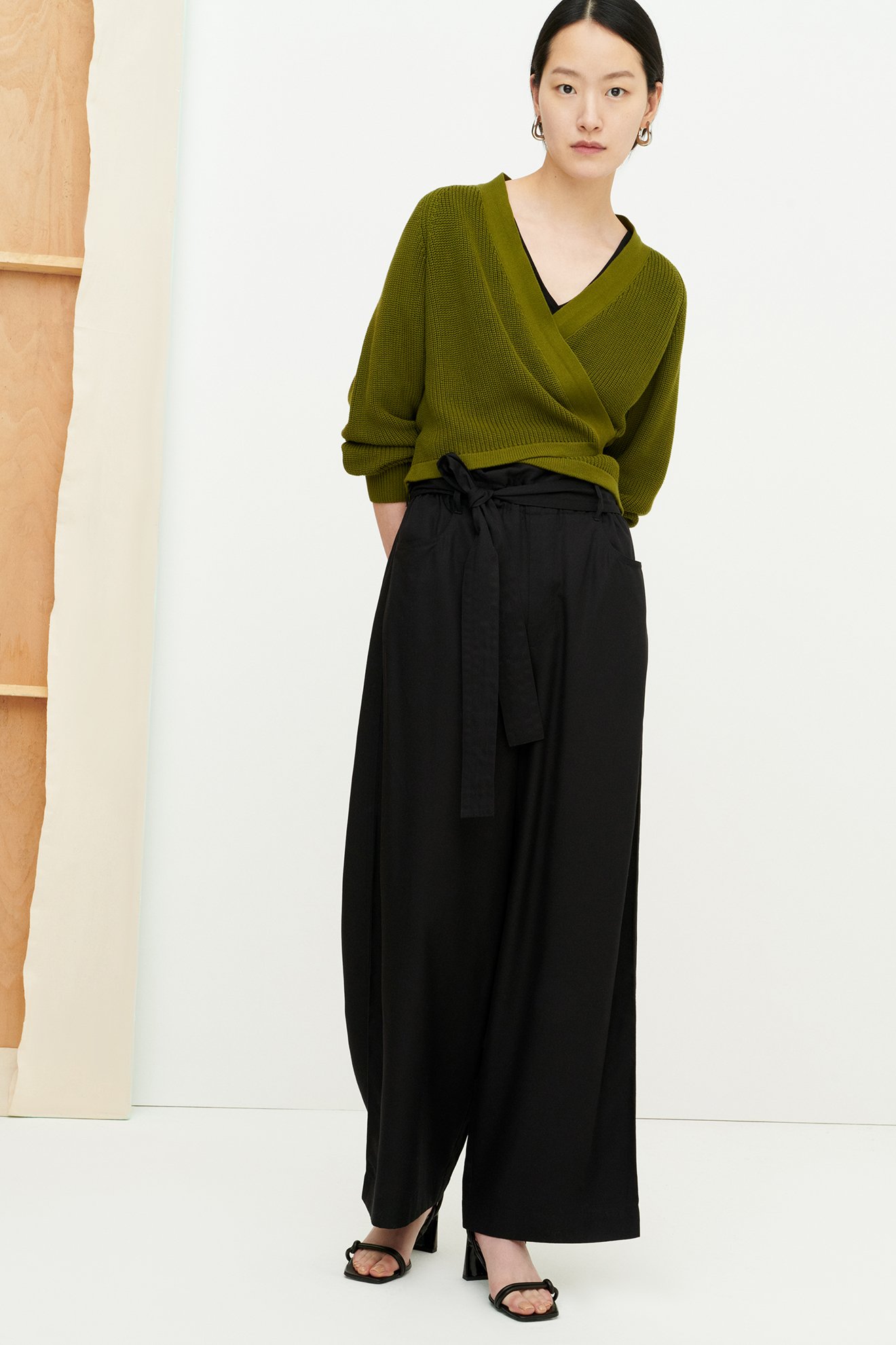 Kowtow Willow Cardigan Black