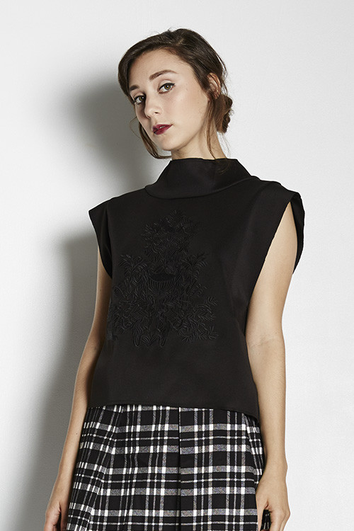 Cameo Uprising Top Cameo Uprising Top