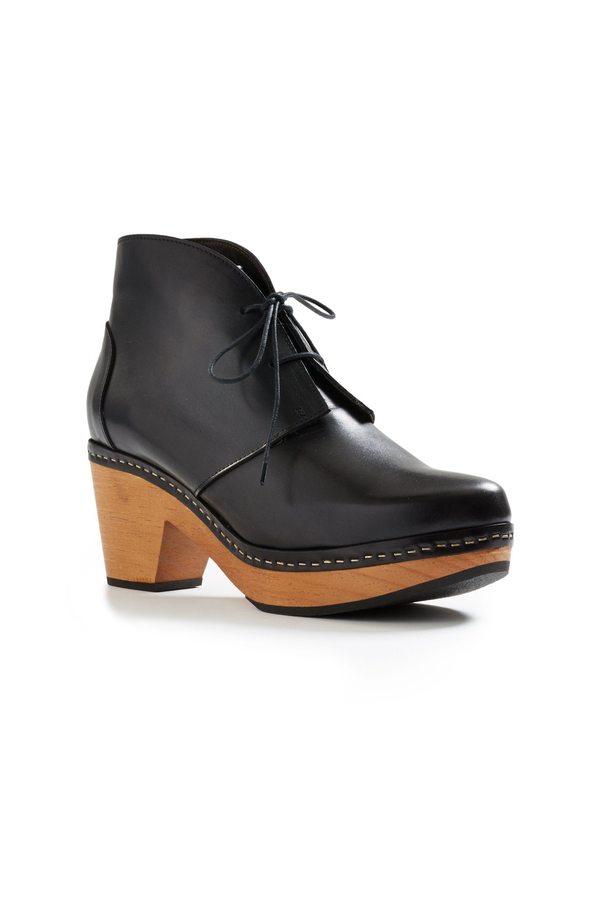 Lisa B. smooth toe leather bootie clogs - black Lisa B. smooth toe leather bootie clogs - black