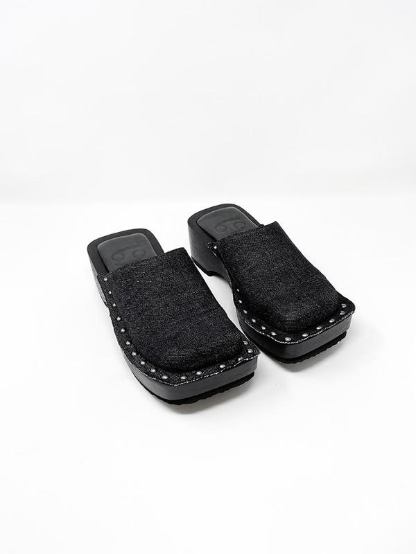 69 Box Clog - Black