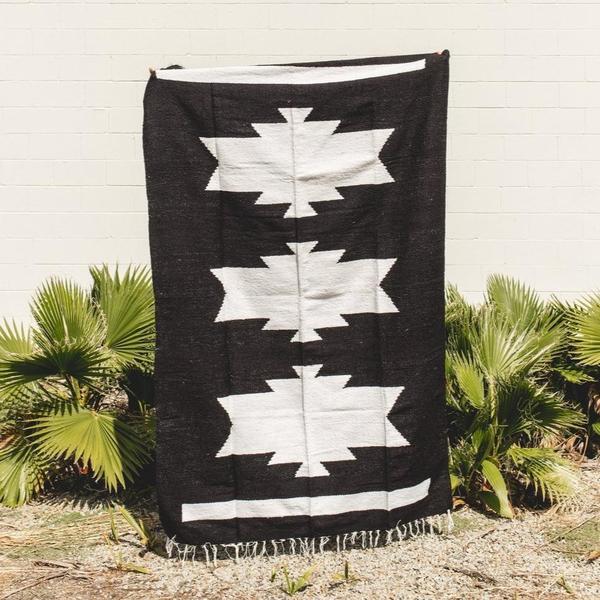 Petra De Luna Palenque Blanket - Black Petra De Luna Palenque Blanket - Black