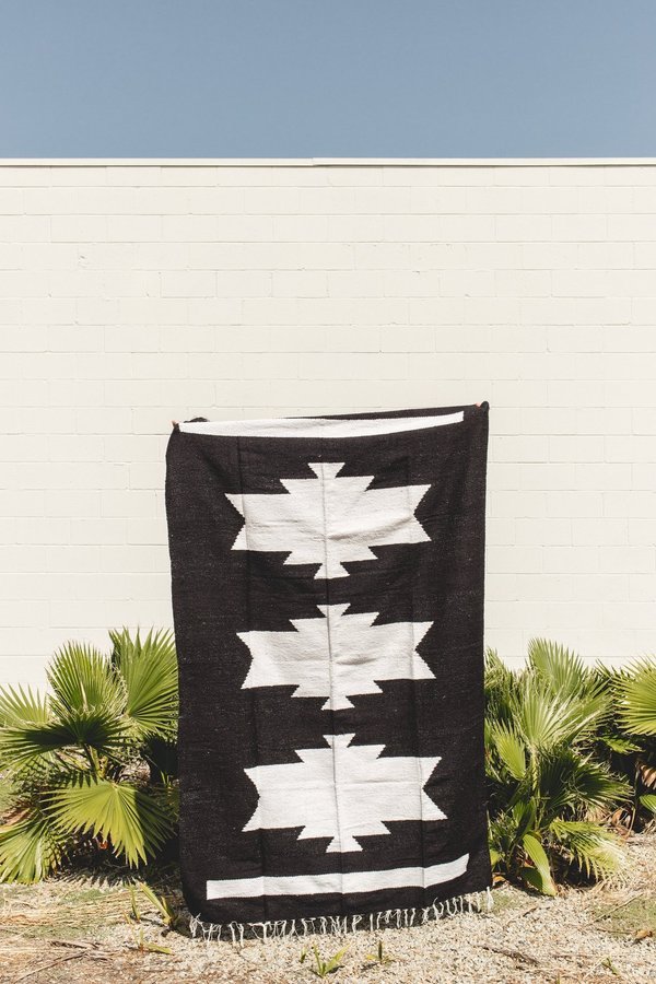 Petra De Luna Palenque Blanket - Black Petra De Luna Palenque Blanket - Black