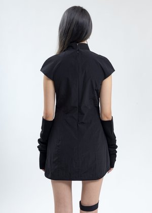 Hyein Seo Qipao With Sleeves - Black Hyein Seo Qipao With Sleeves - Black
