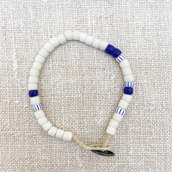 Unisex Made Solid Antique African Trade Bead Bracelet Unisex Made Solid Antique African Trade Bead Bracelet