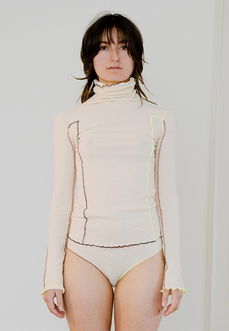 Baserange Omato Turtle Neck - Off White Contrast | Garmentory