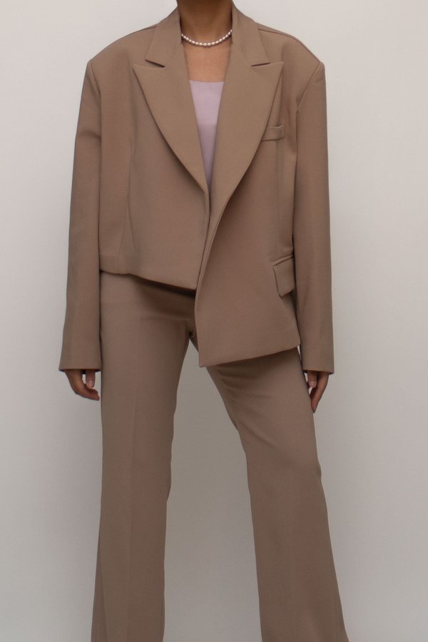 W A N T S Asymmetrical Blazer - Beige W A N T S Asymmetrical Blazer - Beige