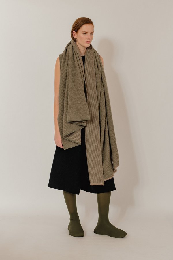 Oyuna Tundra Textured Waffle Knit Cashmere Throw - Moss/Taupe Oyuna Tundra Textured Waffle Knit Cashmere Throw - Moss/Taupe