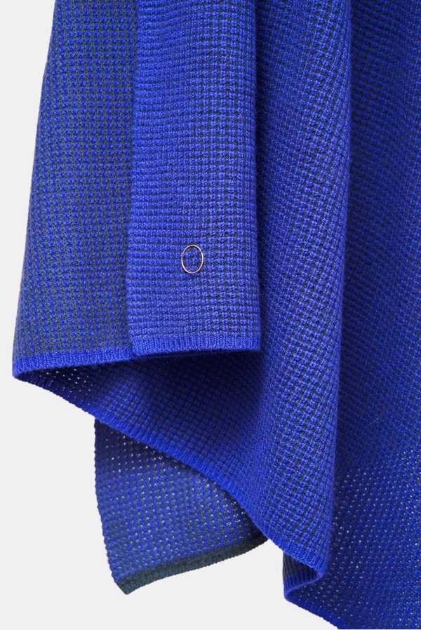 Oyuna Tundra Textured Waffle Knit Cashmere Throw - Ultramarine/Indigo Oyuna Tundra Textured Waffle Knit Cashmere Throw - Ultramarine/Indigo