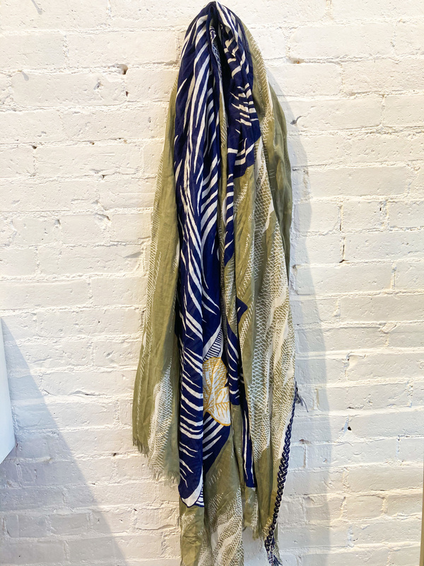 Inouitoosh Moby Scarf - Khaki Inouitoosh Moby Scarf - Khaki