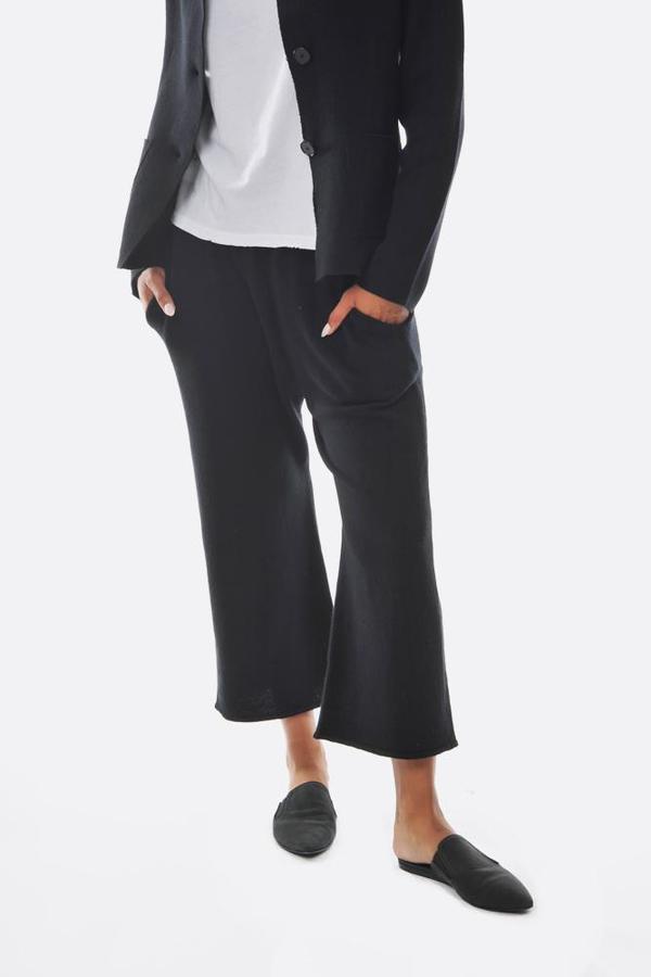 Oyuna Knitted Vela Trousers - Black Oyuna Knitted Vela Trousers - Black