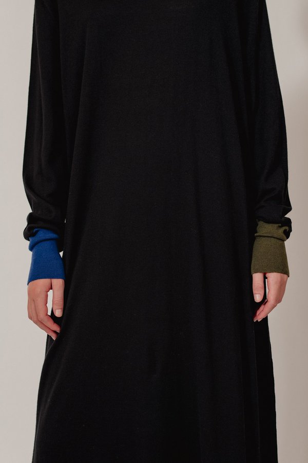 Oyuna Erin Jersey Cotton Cashmere Dress - Black Look Oyuna Erin Jersey Cotton Cashmere Dress - Black Look