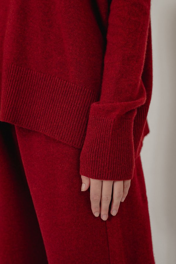 Oyuna Mara Knitted Wool Blend Pullover - Star Red Oyuna Mara Knitted Wool Blend Pullover - Star Red