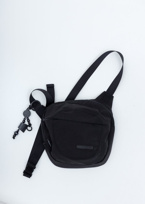 Hyein Seo Logo Cross Bag - Black Hyein Seo Logo Cross Bag - Black