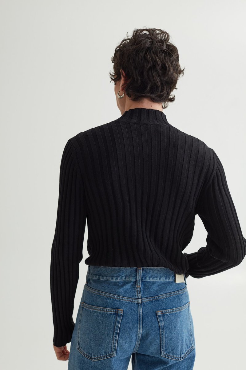 Séfr BLACK sweater S Haru Sweater in Black – SVRN