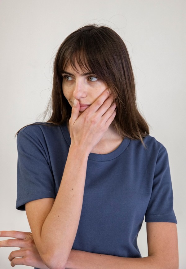 DELFINA BALDA BASIC COLOR SHORT SLEEVED DRESS - BLUE DELFINA BALDA BASIC COLOR SHORT SLEEVED DRESS - BLUE