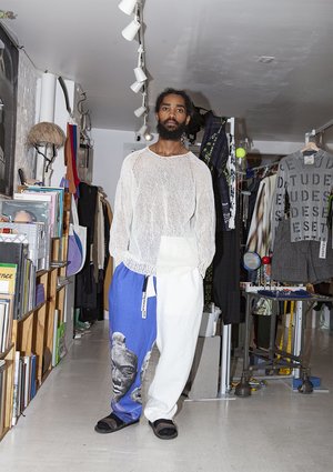 PRONOUNCE TERRA-COTTA WARRIORS Print straight trousers - blue/white PRONOUNCE TERRA-COTTA WARRIORS Print straight trousers - blue/white