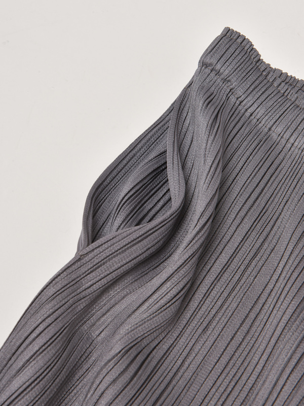 Pleats Please Issey Miyake Basic Cropped Pants - Gray Pleats Please Issey Miyake Basic Cropped Pants - Gray
