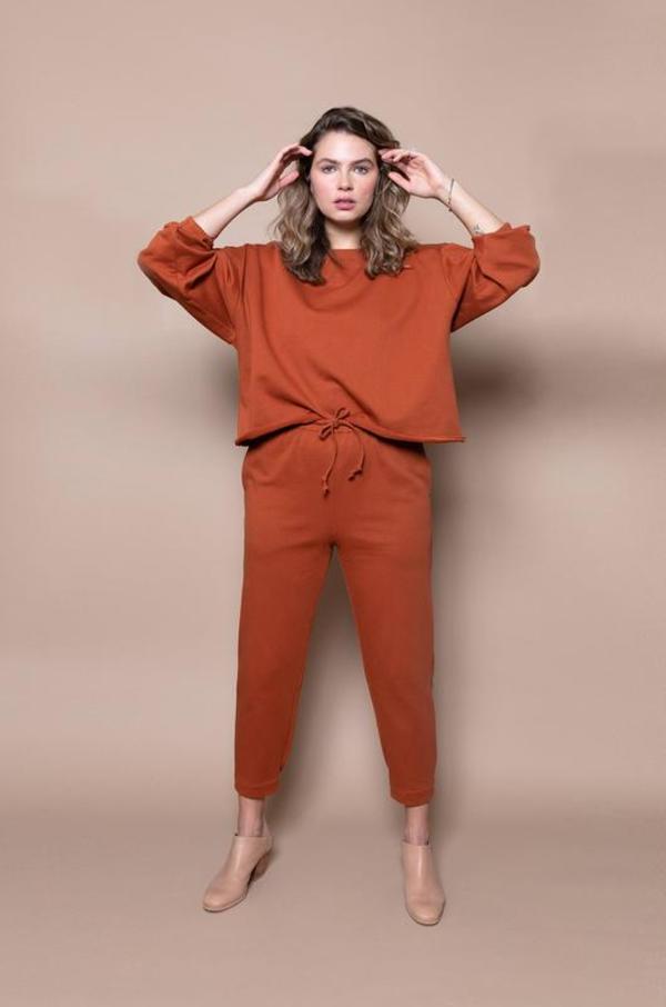Soft Focus The Crop Jogger - Ember Soft Focus The Crop Jogger - Ember