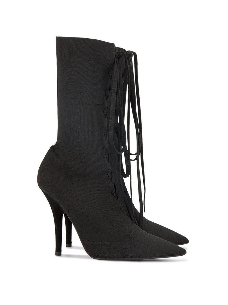 yeezy boot black