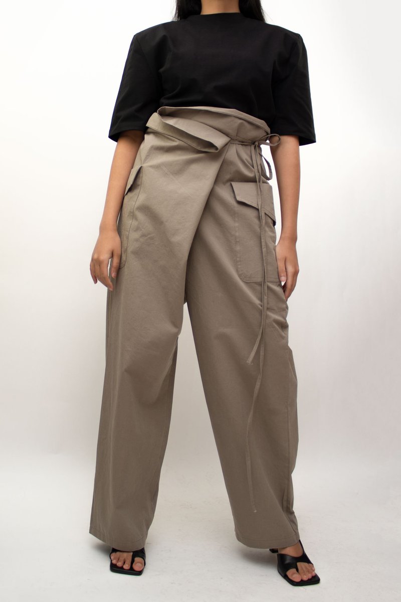W A N T S Wide Cargo Wrapped Pants - Khaki