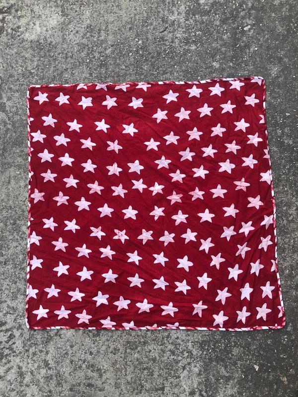 Studio One Eighty Nine Hand-Batik Cotton Scarf - Red Star Print Studio One Eighty Nine Hand-Batik Cotton Scarf - Red Star Print