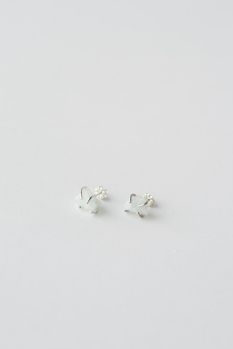 Aquamarine Prong Stud Earrings by giantLION Aquamarine Prong Stud Earrings by giantLION