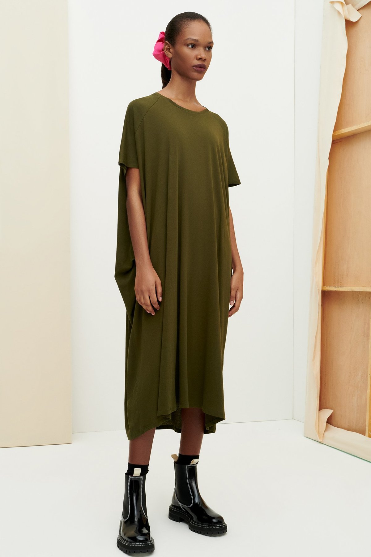kowtow pleat dress Kaolin Dress O O L O O P