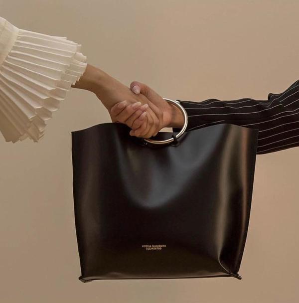 KOZHANUMBERS THE SAFE bag - black KOZHANUMBERS THE SAFE bag - black